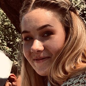 Meet your Posher, Abigail